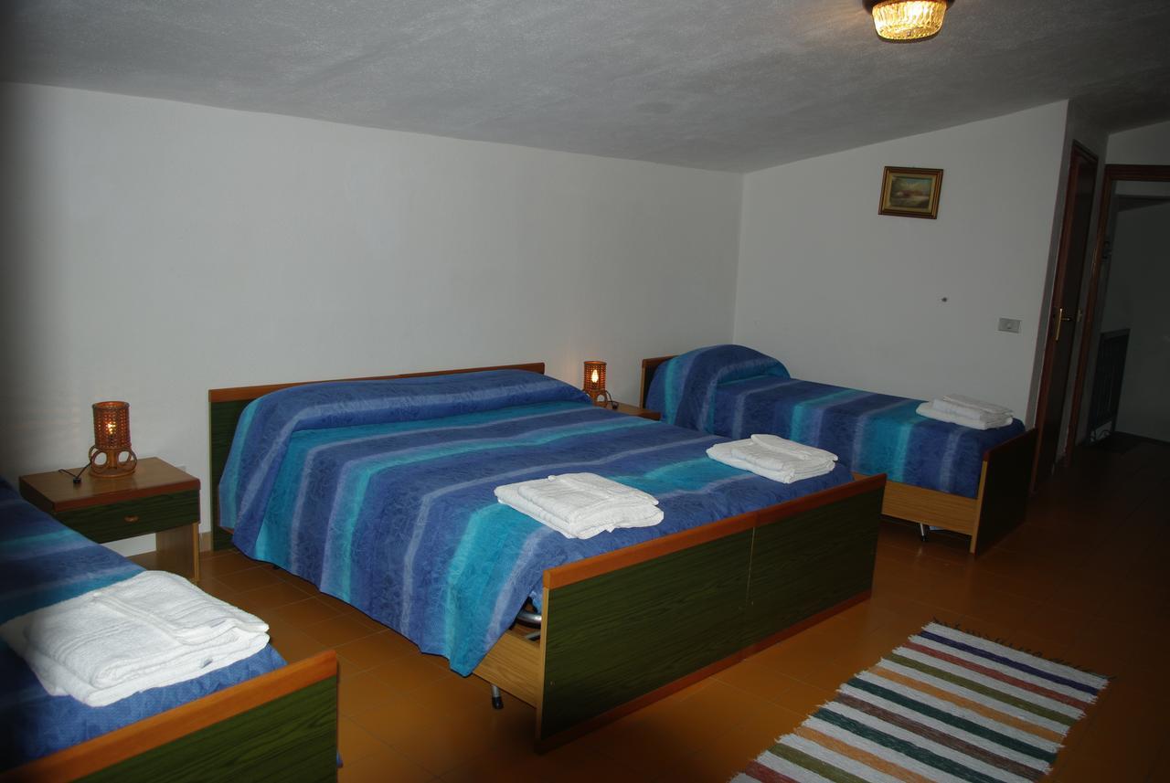 Le Due Lanterne Hotell Aieta Exteriör bild